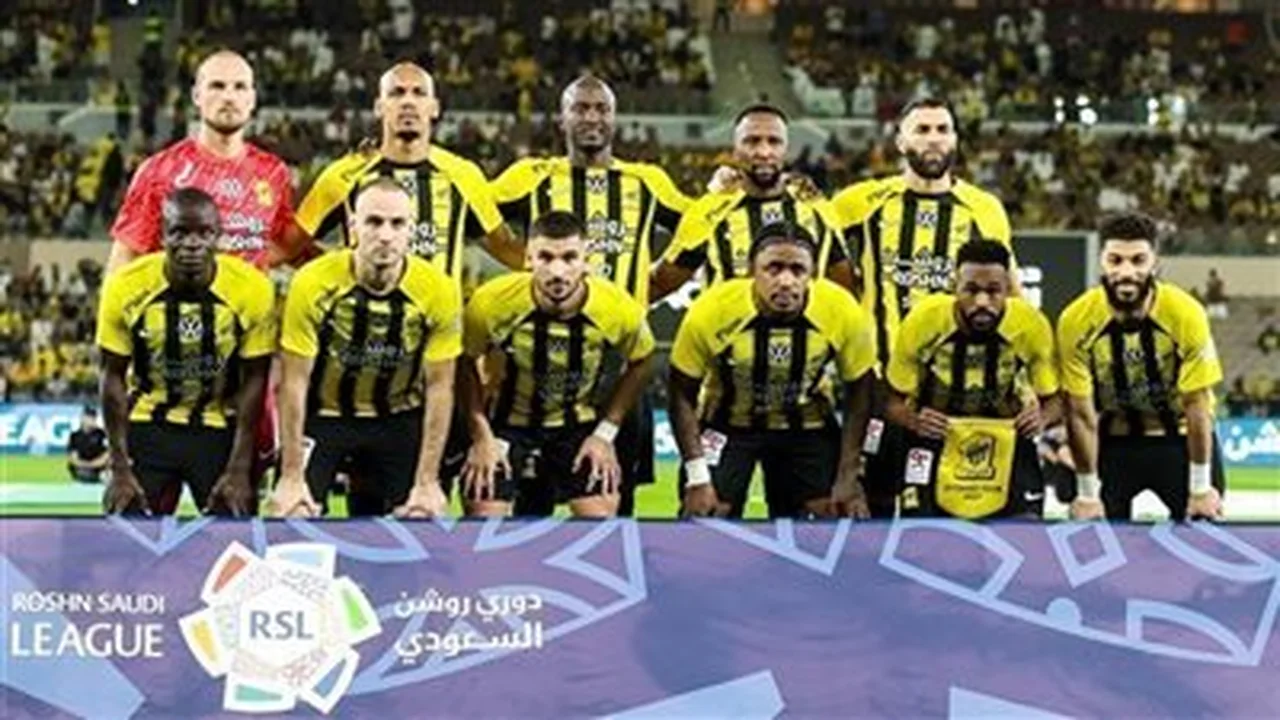 تفاصيل مواجهة الاتحاد والرياض في دوري روشن السعودي والقنوات الناقلة للقاء المرتقب